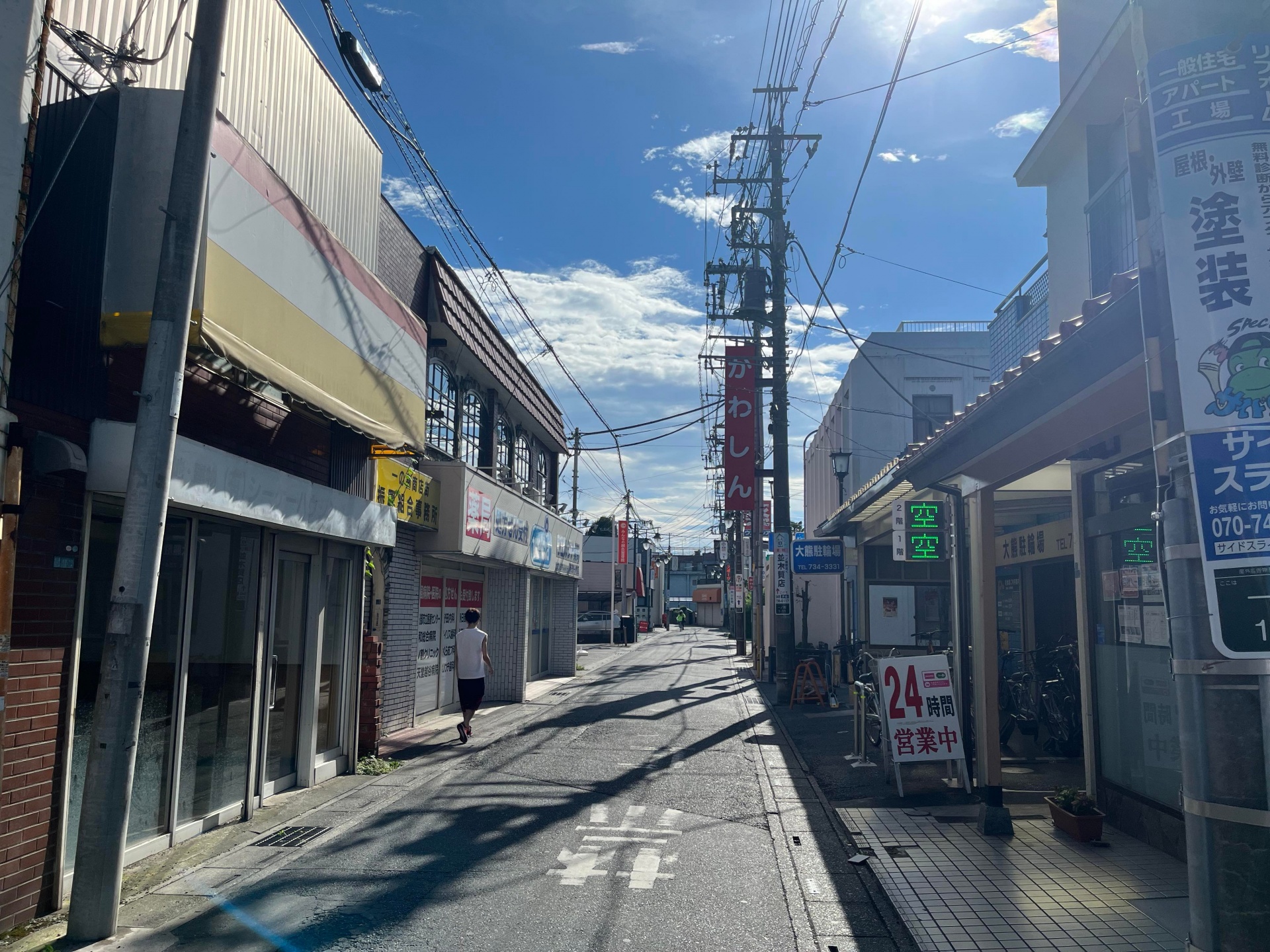 院前の写真